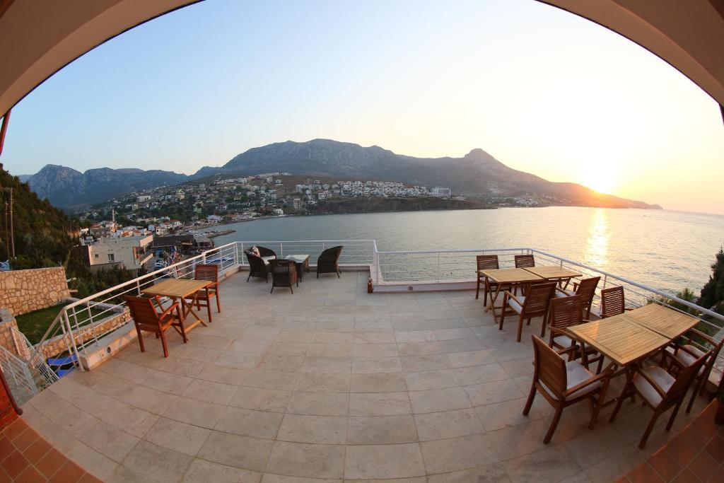 Reyhan Hotel Карабурун Экстерьер фото